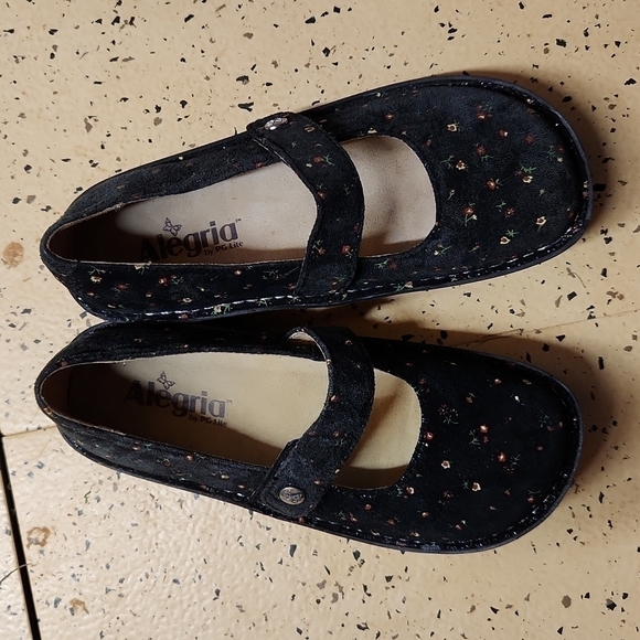 Alegria Shoes - Alegria Feliz Mary Jane Black Floral Women's Size 36 EUC